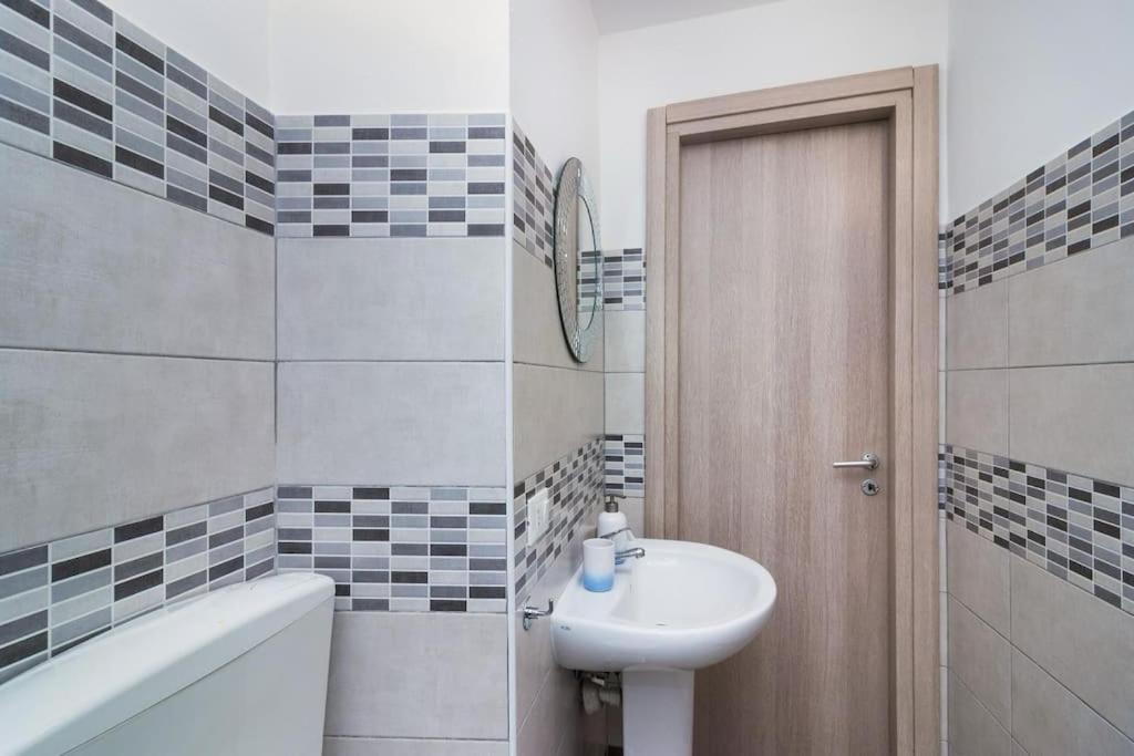 Apartmán La Piccola By Happyhostorino Exteriér fotografie